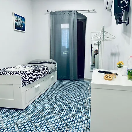 Corleone Home Frühstückspension 3*